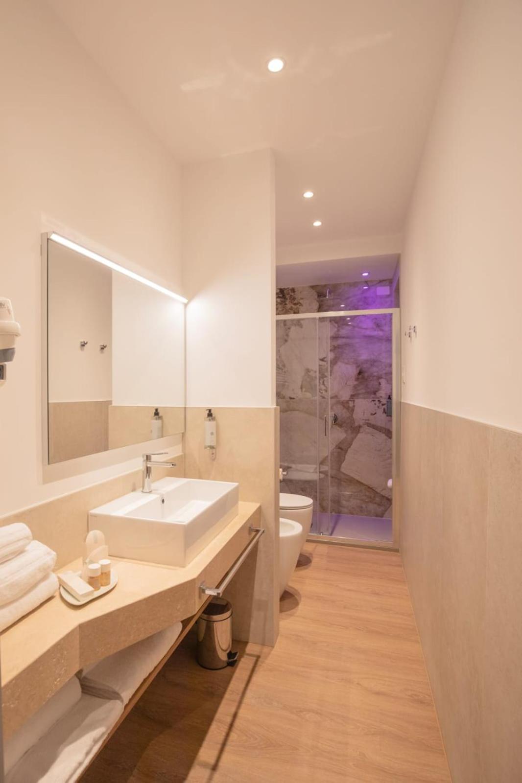 Trevi Monti House Hotel Rome Buitenkant foto